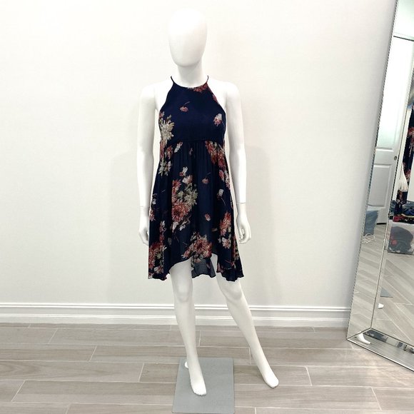 Urban Outfitters Kimchi Blue Florence High-Low Short Mini Dress in Navy Floral - Picture 3 of 10
